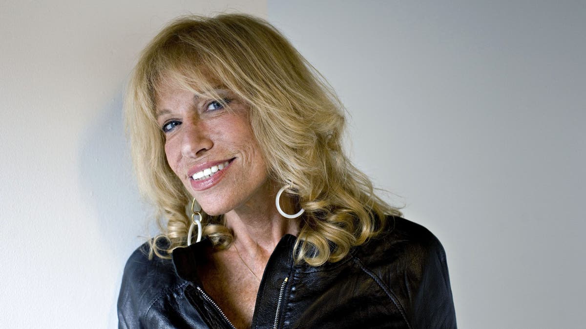 Carly Simon