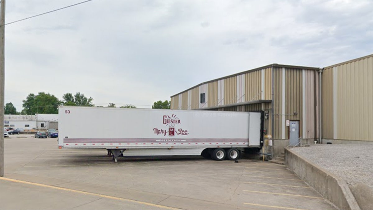 Gilster Mary-Lee truck