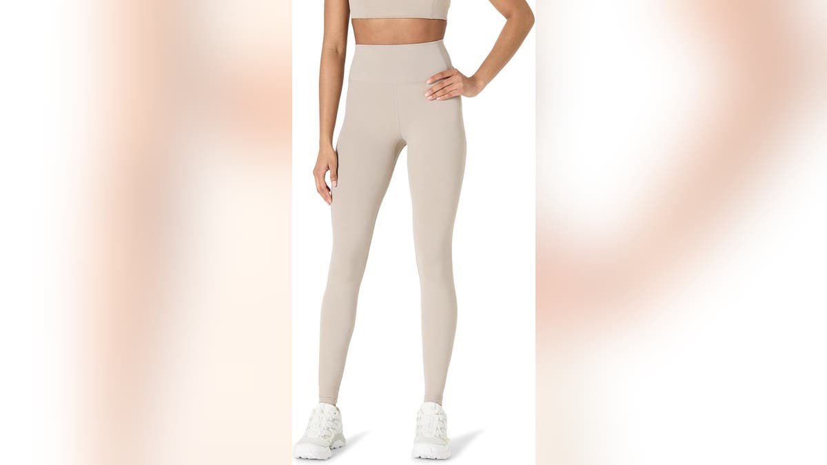 The high waist on these leggings is very flattering.