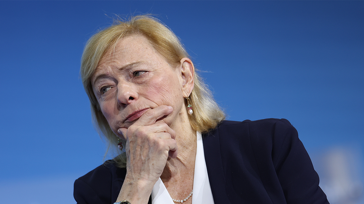 janet mills