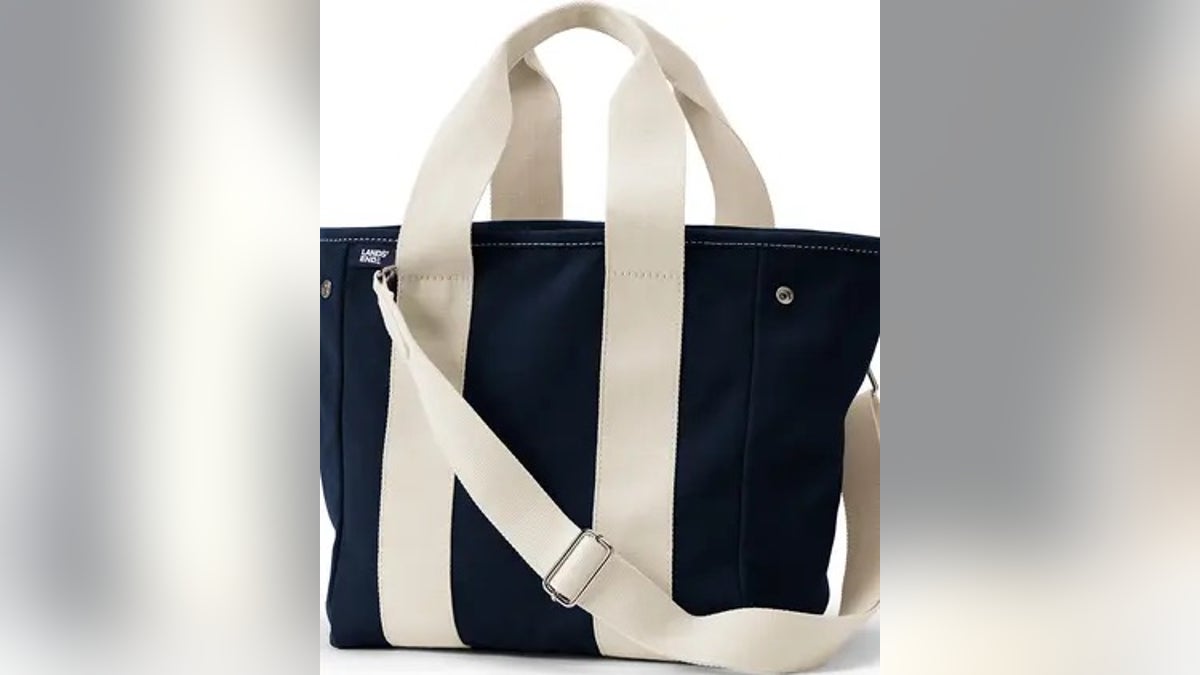 This tote has plenty of pockets and can be worn in a variety of ways.