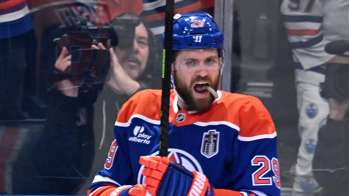 Leon Draisaitl celebrates goal