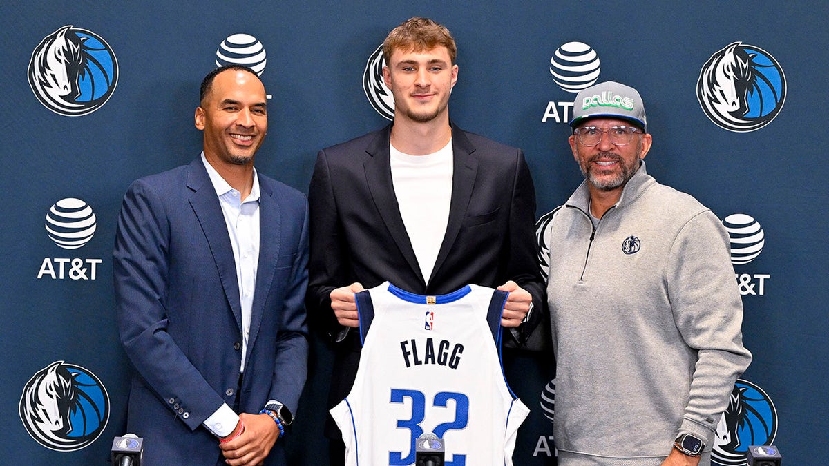 Dallas Mavericks hold a press conference