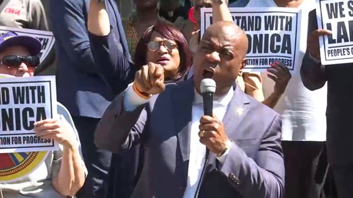 Mayor Ras Baraka shouting