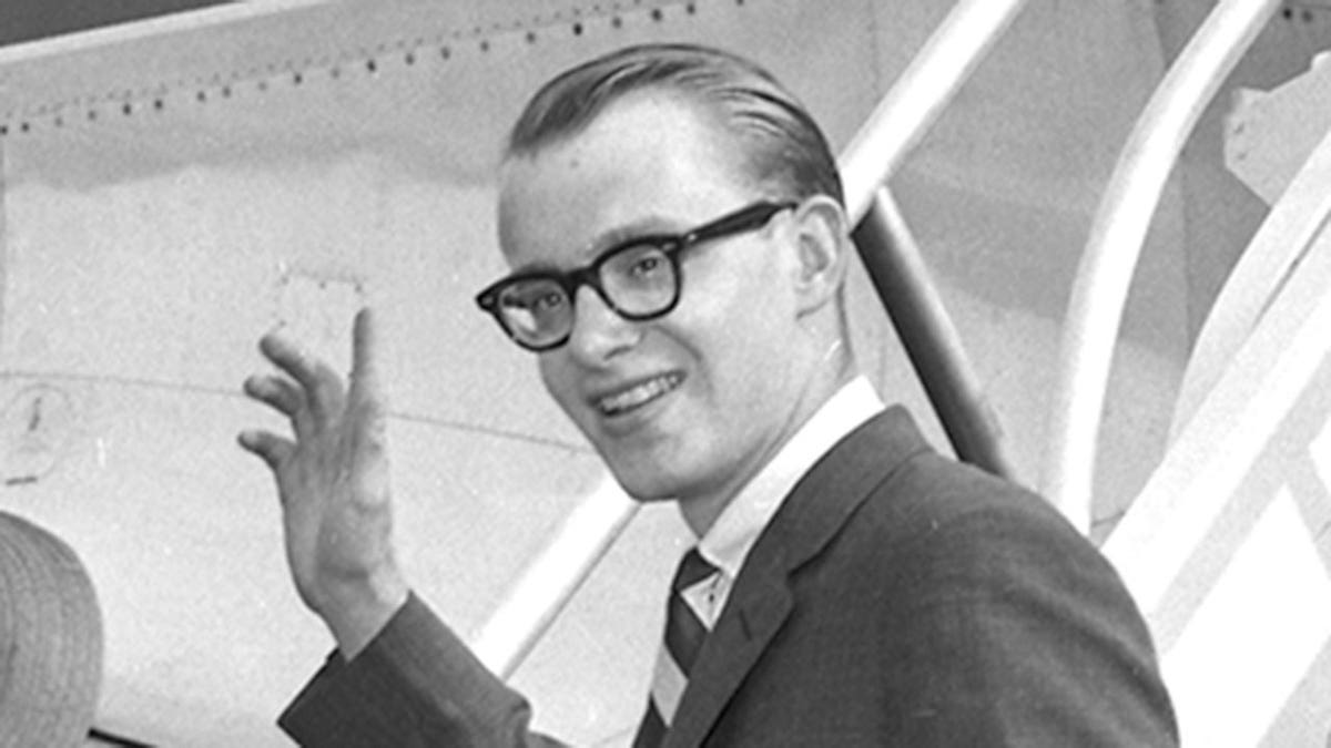 Michael Rockefeller adalah judul perjalanan