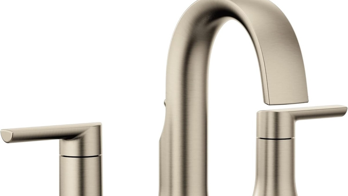 This faucet can be updated without replacing the pipe. 