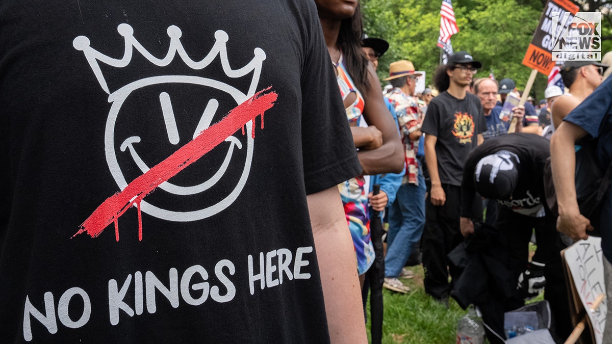 Anti-Trump protesters march successful DC