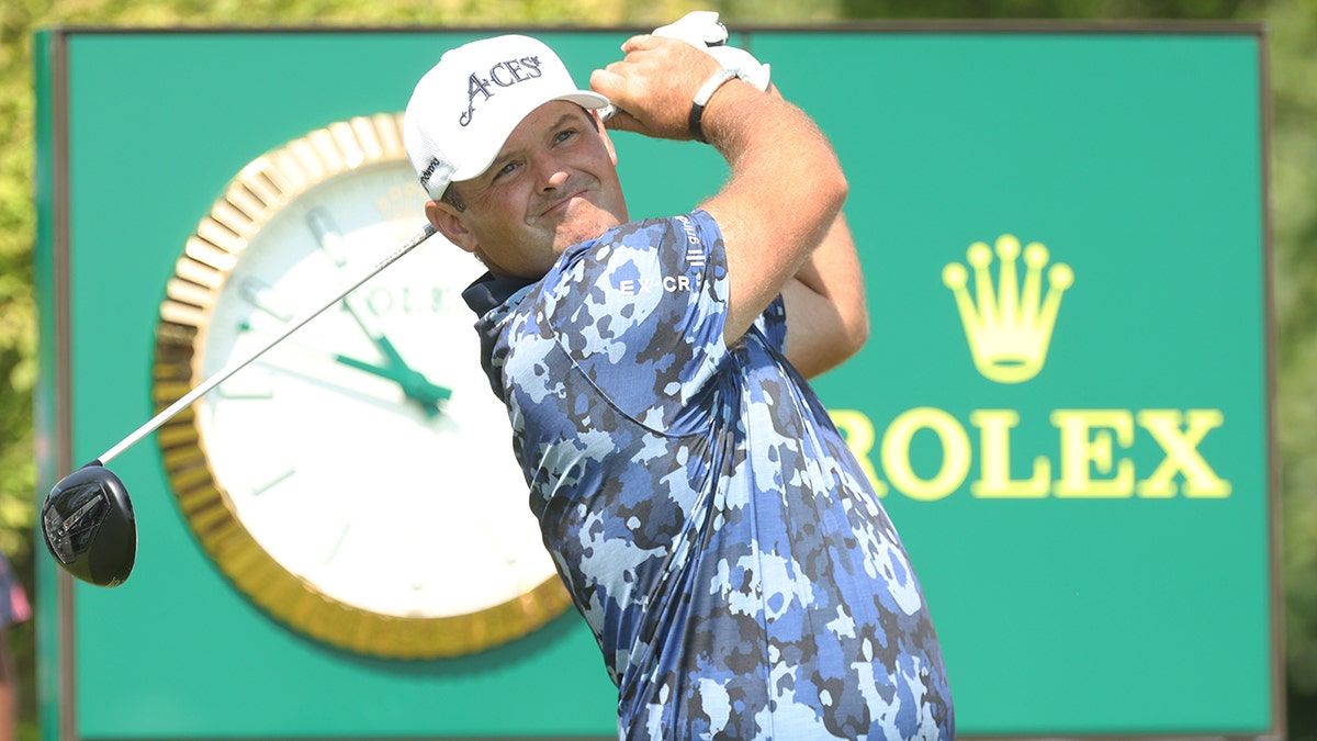 Patrick Reed swings