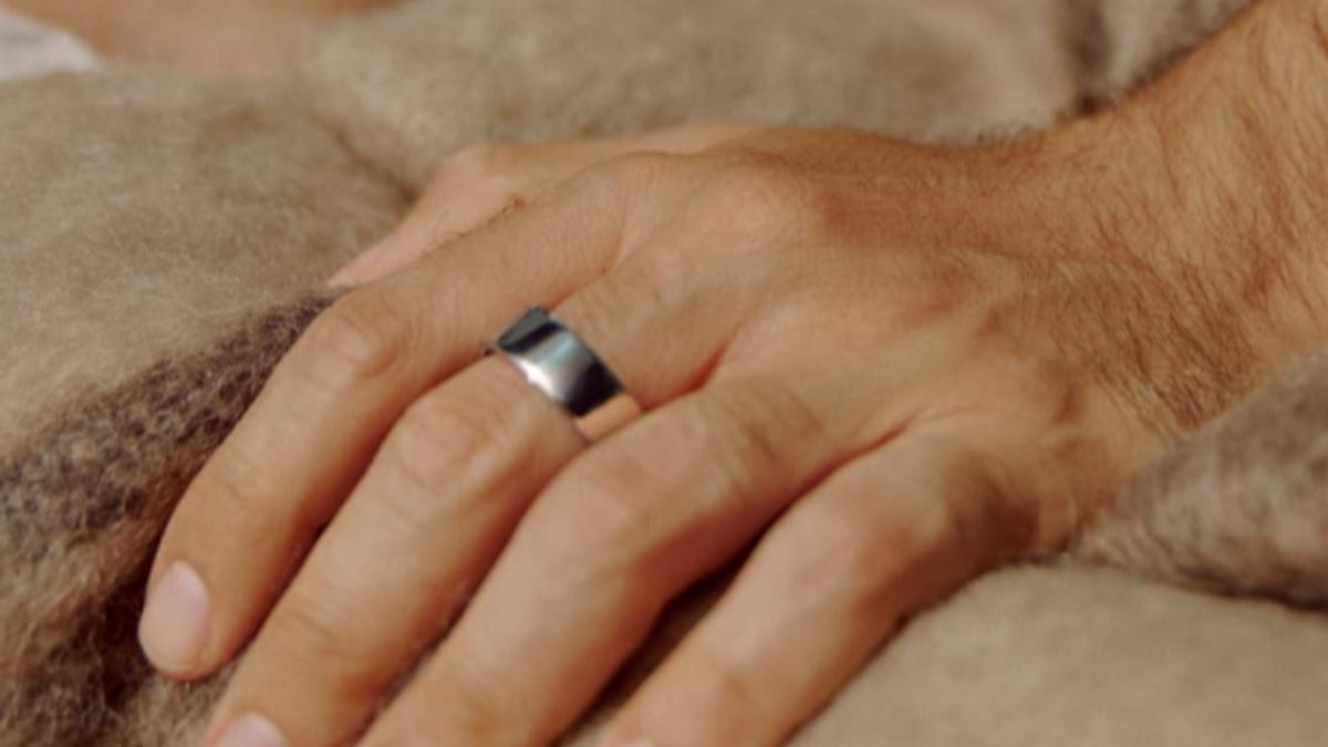 Help your dad to track your health easily.