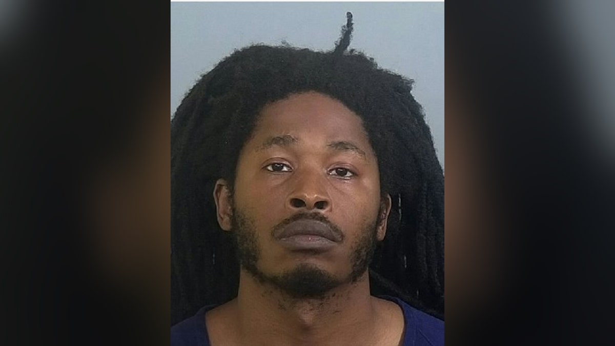 Raesean Poole Bradenton, Florida pedestrian crash suspect