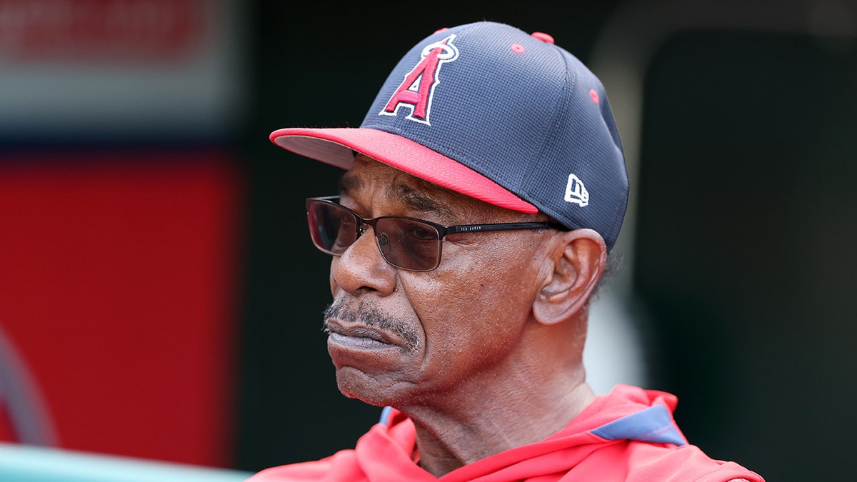 Ron Washington looks on