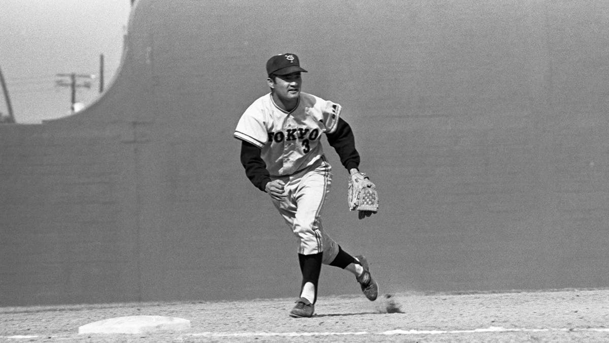 Shigeo Nagashima at third base