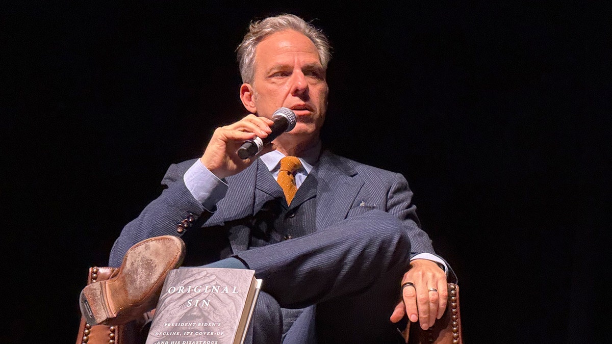Jake Tapper in Chicago