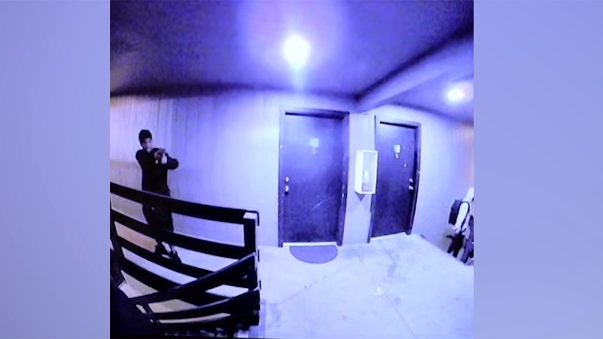 该帮派成员涉嫌在科罗拉多州住宅综合体中使用武器
