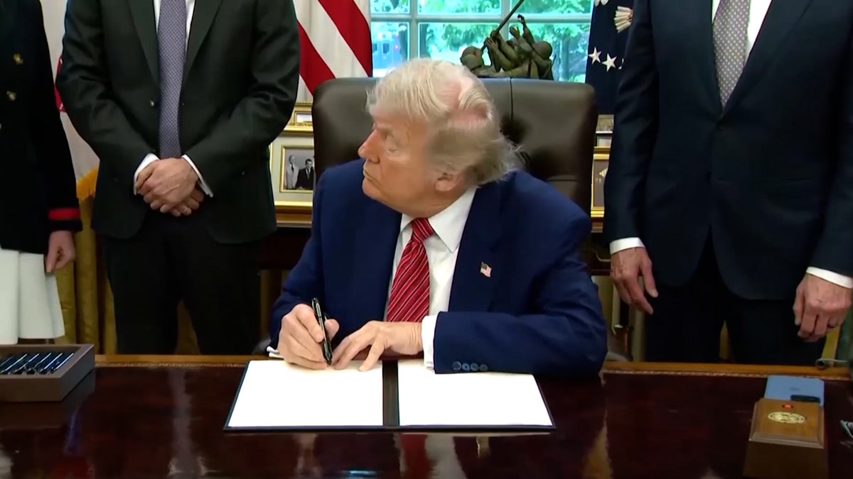 President Trump signs Nuclear energy executive orders