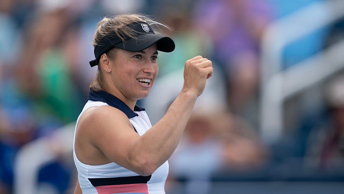 Yulia Putinteva celebrates