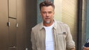 Josh Duhamel practices survival skills at off-grid 'doomsday cabin'