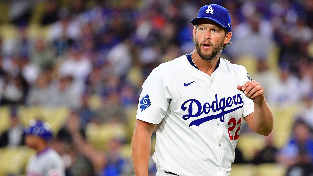 Dodgers pitcher Clayton Kershaw makes subtle faith statement