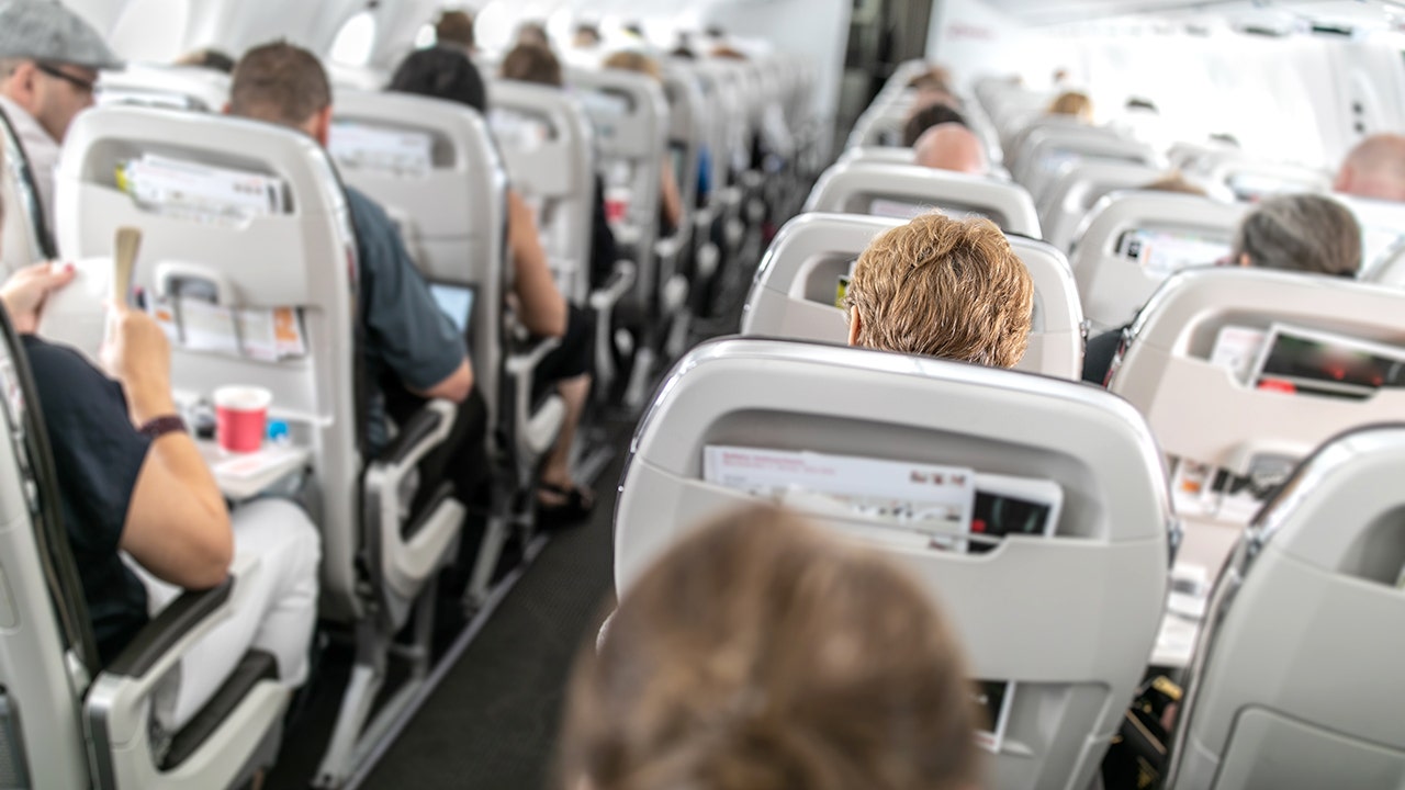 foxnews.com - Perri Blumberg - Travelers rage as budget airline plans overhead bag fee: 'Highway robbery