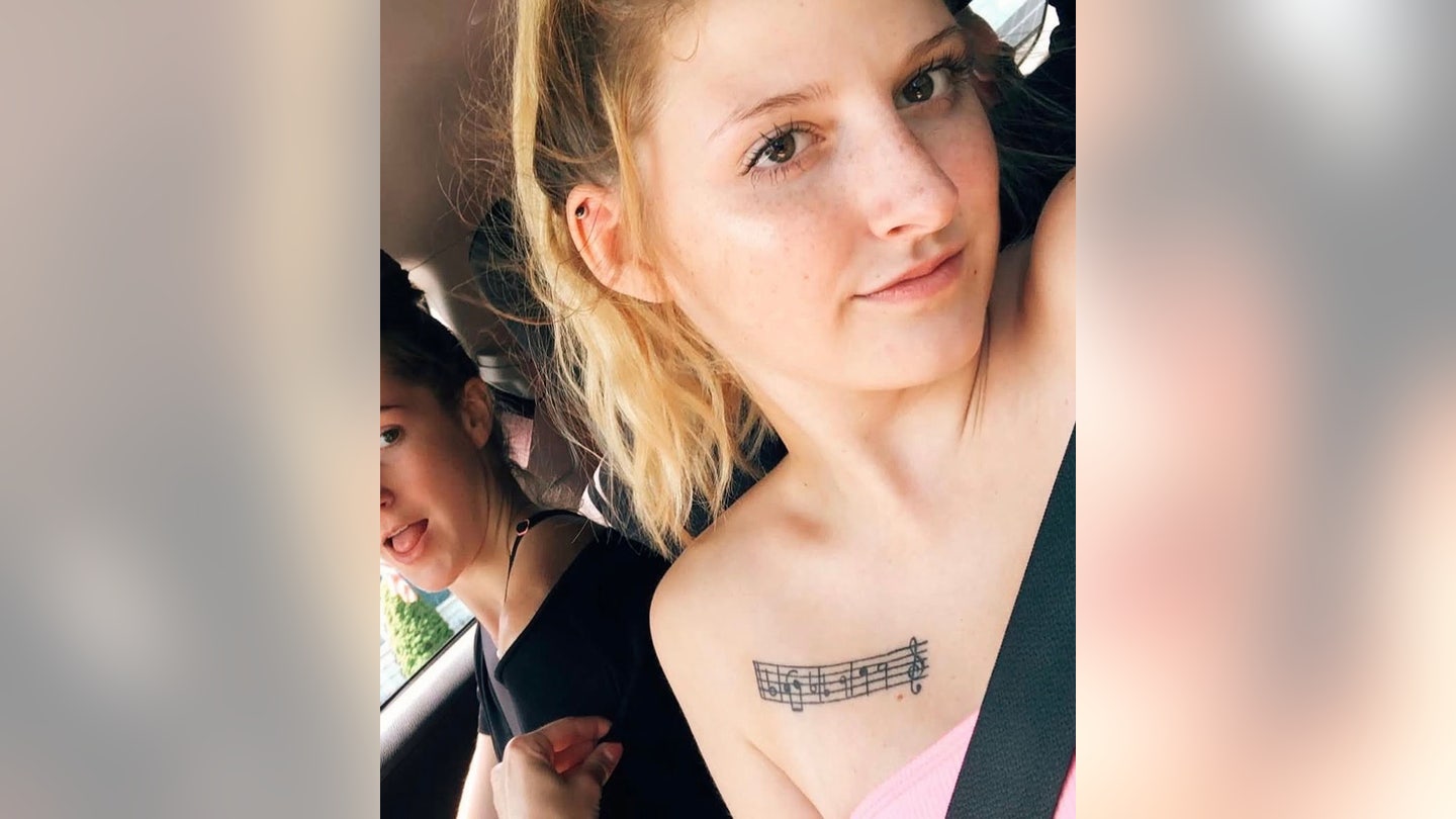 investigationdiscovery_fataldestination_emilyferlazzo_tattoo تتحول رحلة التخييم فيرمونت