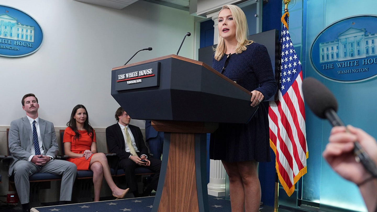 karoline-leavitt تحديات البيت الأبيض تحديات CBO عن "Big ، Beautiful ، Bill"
