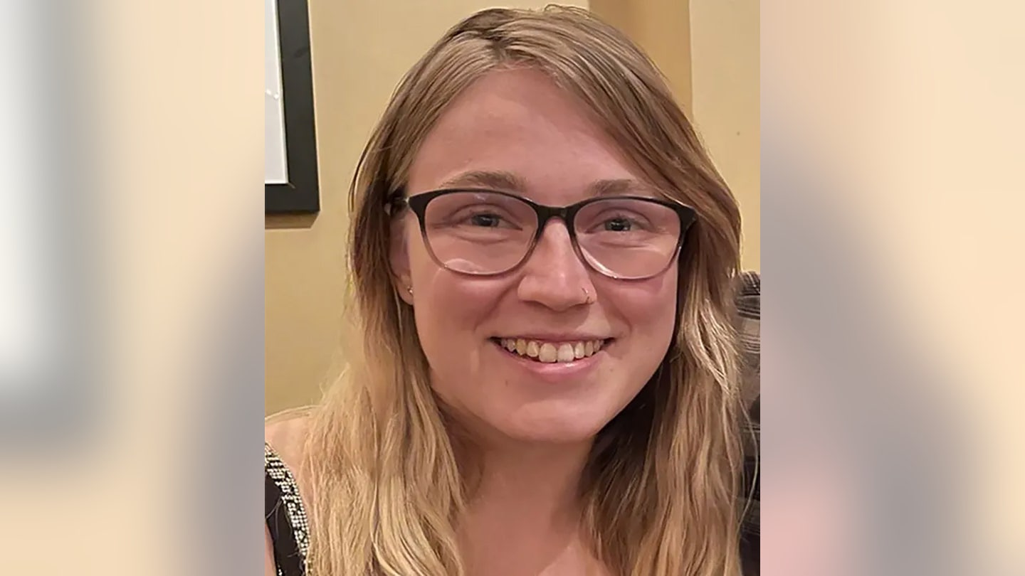 vermontpolice_emilyferlazzo تتحول رحلة التخييم فيرمونت