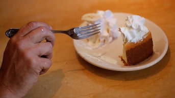 Restaurant chain accused of 'shrinkflation,' leaving loyal customers feeling shorted - Fox News
