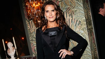 Brooke Shields celebrates 60th birthday in bikini on the beach