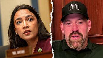 Former MLB star calls out AOC's 'virtue signaling' after antisemitic attack in Colorado