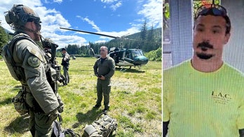 US Marshals escalate manhunt for fugitive dad wanted in daughters' murders
