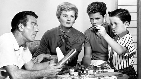 ‘Leave It to Beaver’ star Jerry Mathers says minister TV dad kept cast ‘on the straight and narrow'