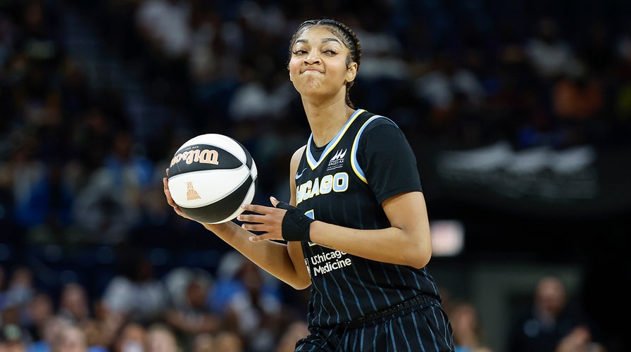 Magic's Jonathan Isaac praises Caitlin Clark, Angel Reese basketball rivalry