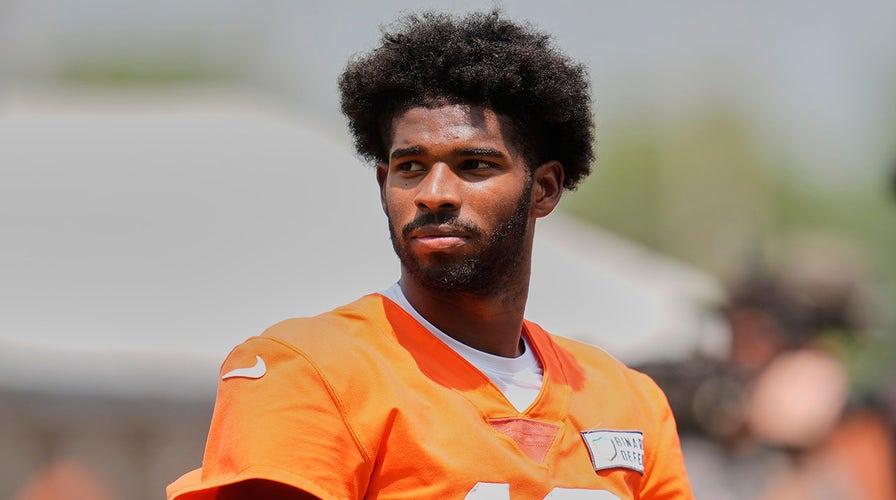 Shedeur Sanders shines early, but still no first-team reps — Could he still start as a rookie? | The Herd