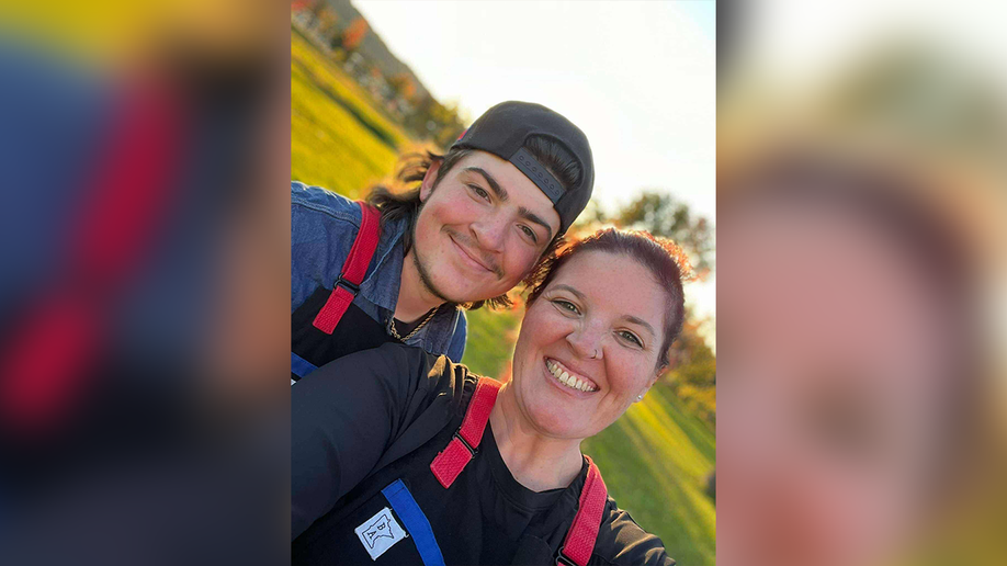 Aiden Sloan (L) and mom Melina Burton (R)