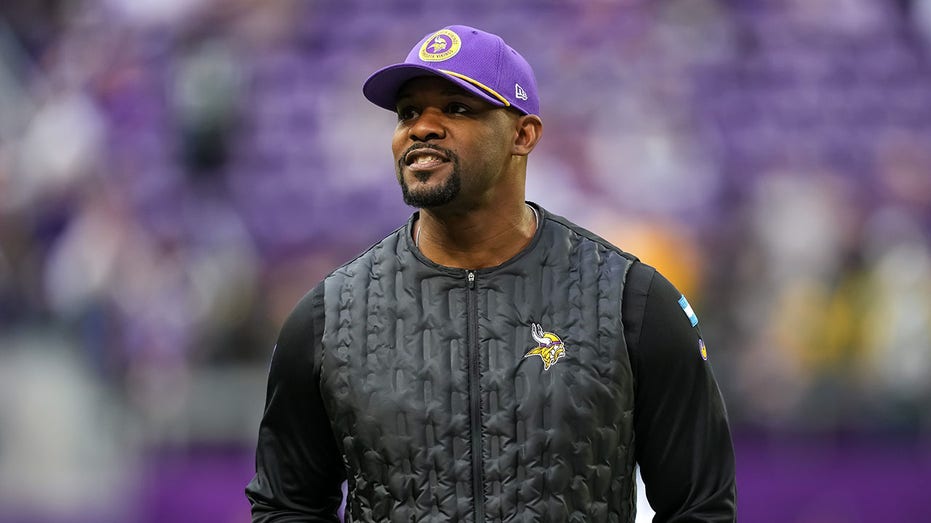 Brian Flores reflects on NFL head coaching courtship, remains 'happy' running Vikings' defense