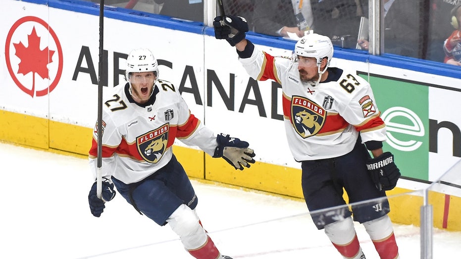 Panthers beat Oilers in Game 5 of Stanley Cup Final to reach brink of title