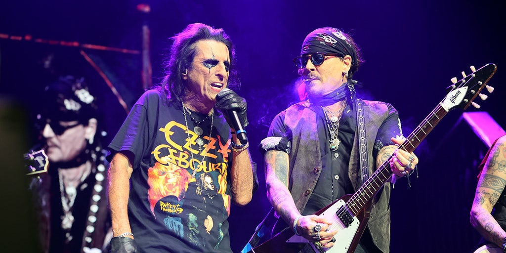 https://a57.foxnews.com/static.foxnews.com/foxnews.com/content/uploads/2025/07/1024/512/alice-cooper-johnny-depp-performing.jpg?ve=1&tl=1