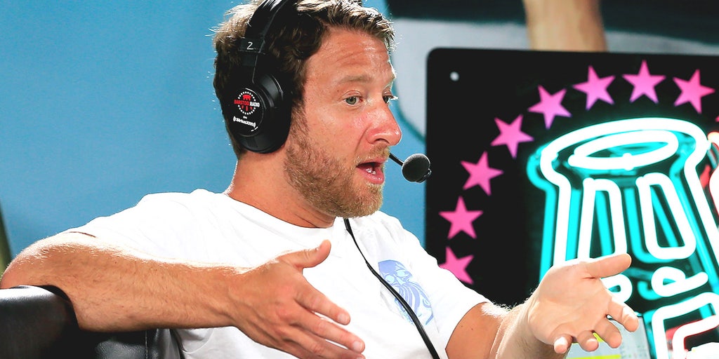 https://a57.foxnews.com/static.foxnews.com/foxnews.com/content/uploads/2025/07/1024/512/dave-portnoy-barstool.jpg?ve=1&tl=1
