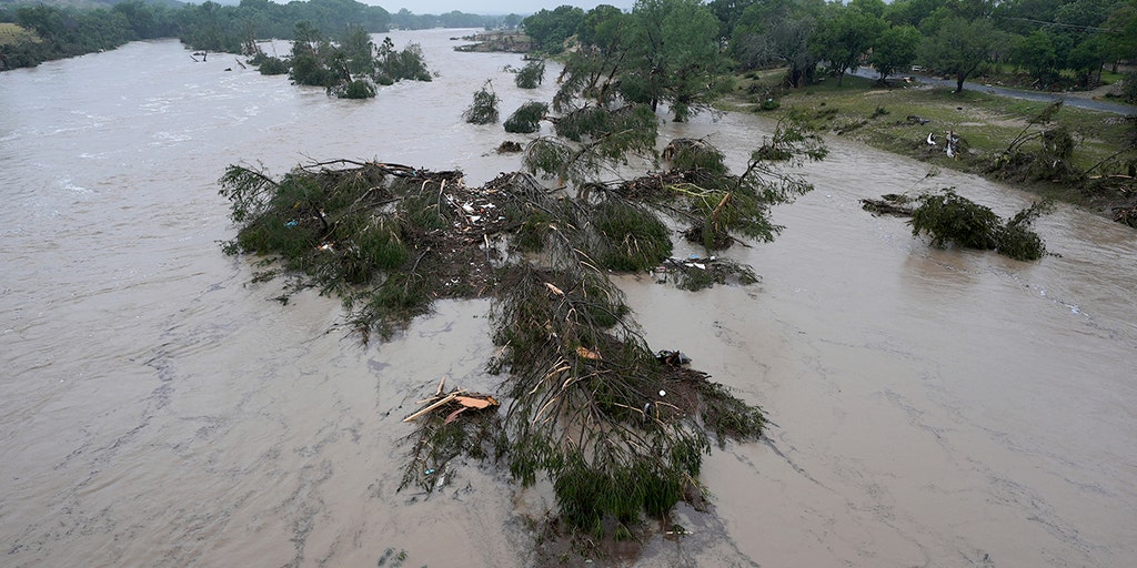 https://a57.foxnews.com/static.foxnews.com/foxnews.com/content/uploads/2025/07/1024/512/kerry-county-texas-flood.jpg?ve=1&tl=1