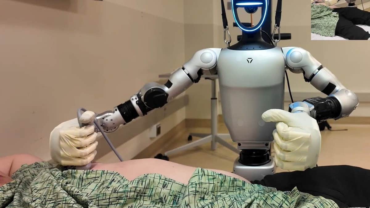 El robot humanoide Unitree G1 realiza un ultrasonido.