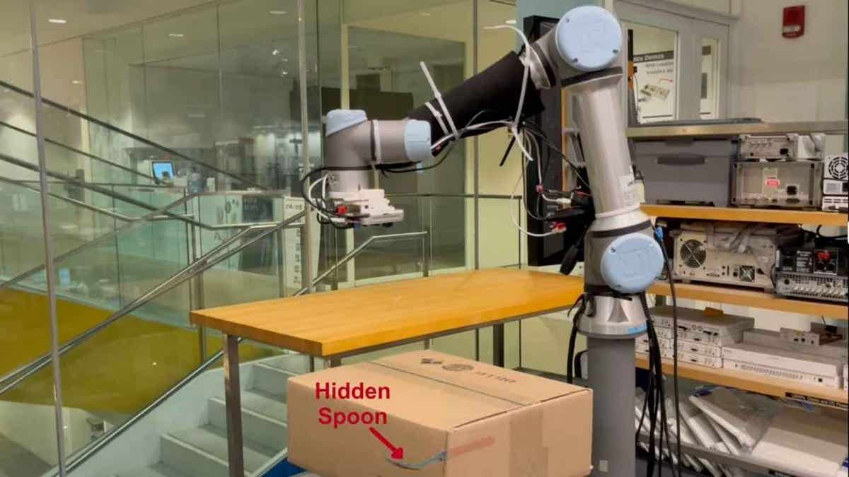robot scans boxes 3