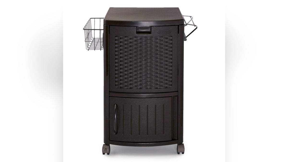This resin wicker cooler cart has the capacity to store 72 beverages.