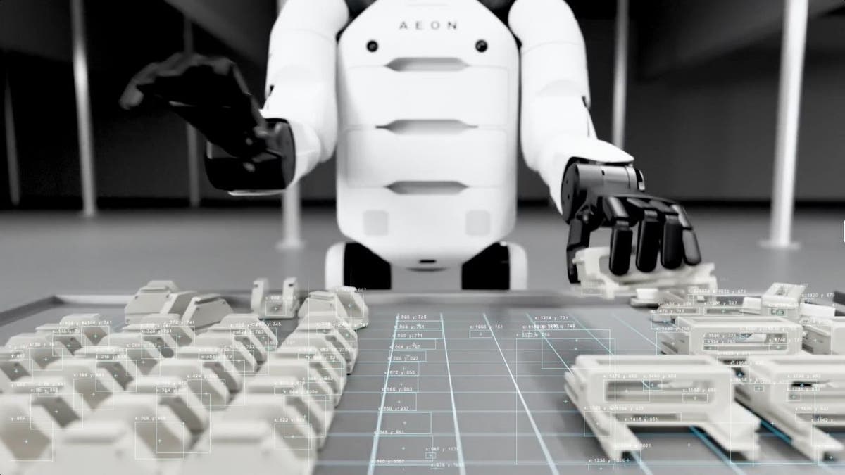Hexagon's AEON humanoid robot aims to solve factory labor shortages 6 AEON robot 6