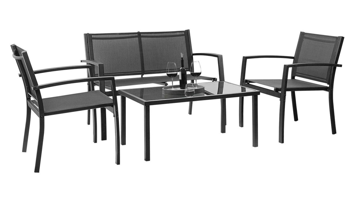 This high-strength patio set will last years. 