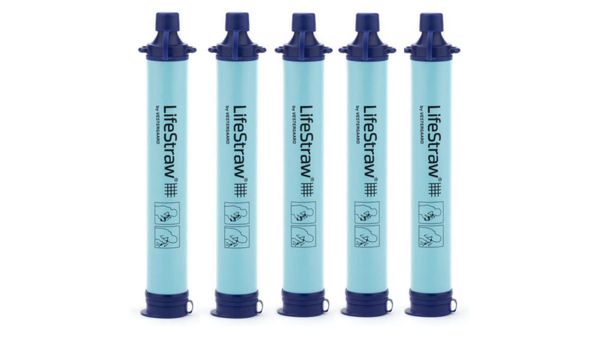 Drink clean water with the help of a LifeStraw.