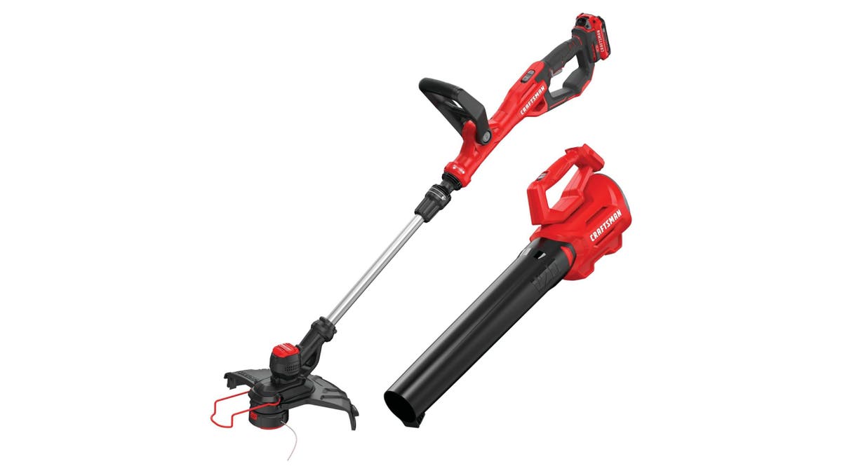 Tackle tall weeds and leaves quickly with a Craftsman string trimmer and leaf blower combo set. 