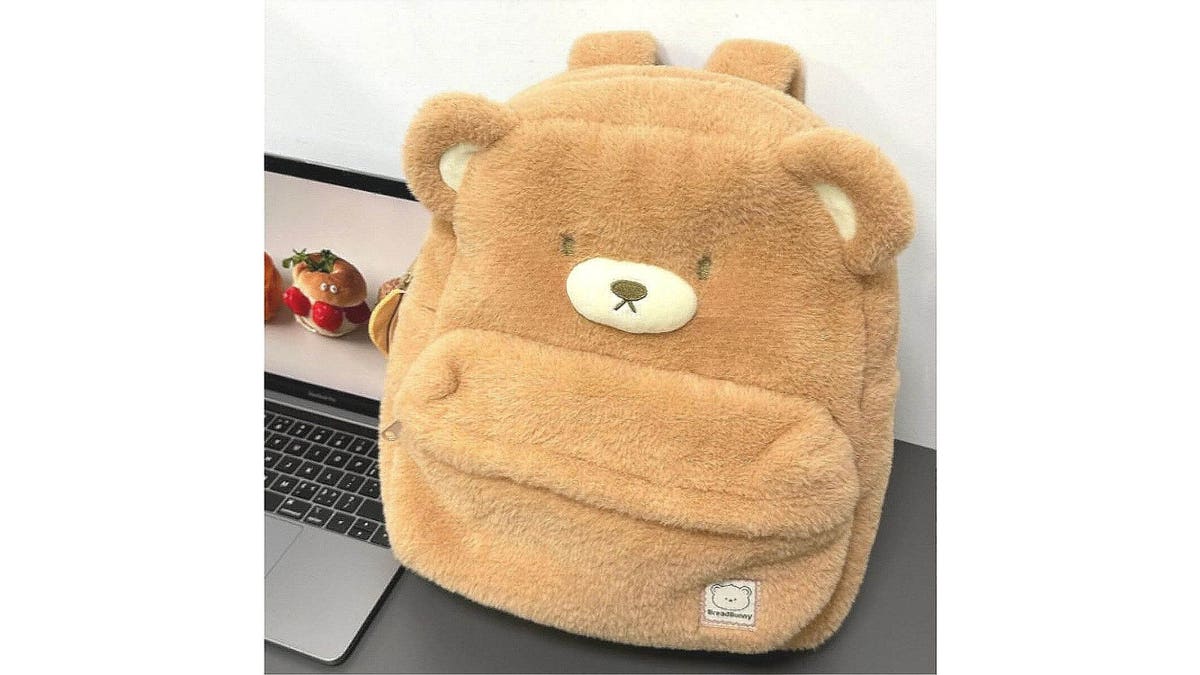 This bag is as cute as it is spacious.