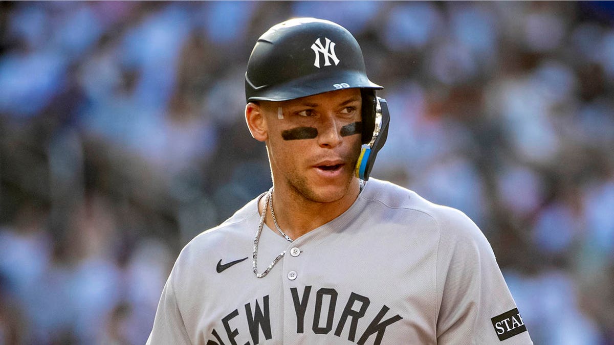 Aaron Judge leaves the field