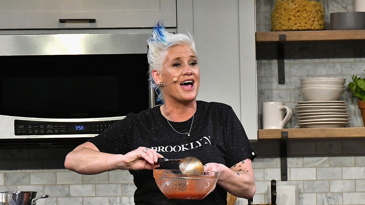 Anne Burrell cooks a sauce