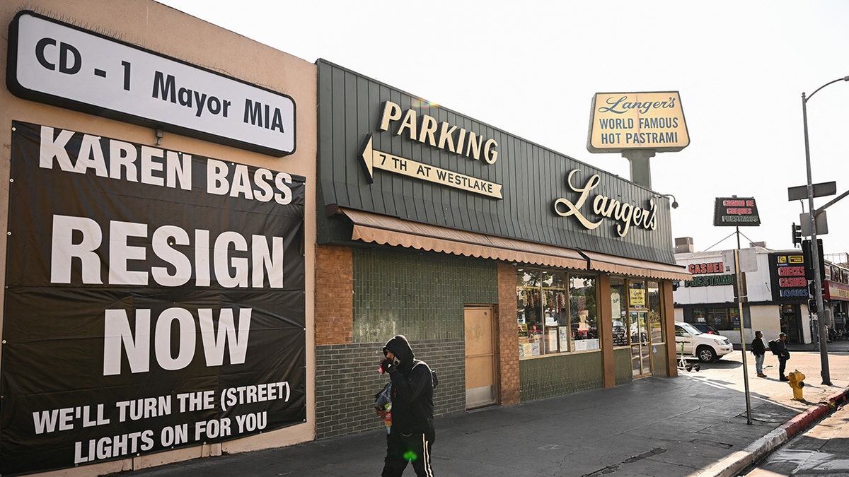 Sign calling for Karen Bass to resign